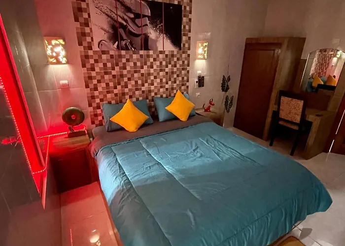 アパート 1 Bedroom Private With Kitchen ケロボカン