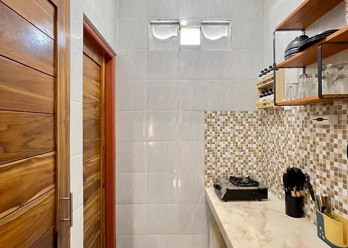 1 Bedroom Private With Kitchen